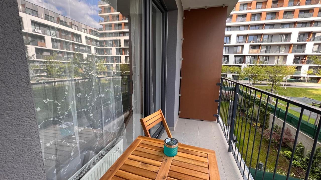 1 Room Apartment With Terrace, Slnecnice บราติสลาวา ภายนอก รูปภาพ